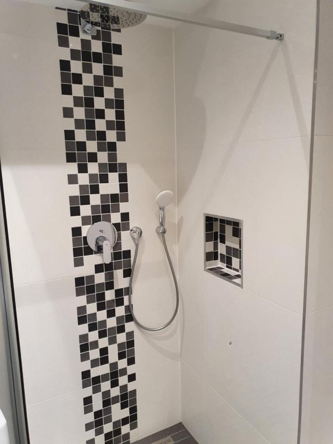 Smarte Dachgeschosswohnung Mit 2 Terrassen Direkt Am Hauptbahnhof Apartment