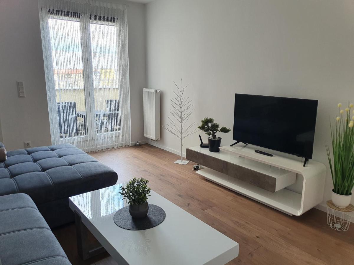 Smarte Dachgeschosswohnung Mit 2 Terrassen Direkt Am Hauptbahnhof Apartment Vienna