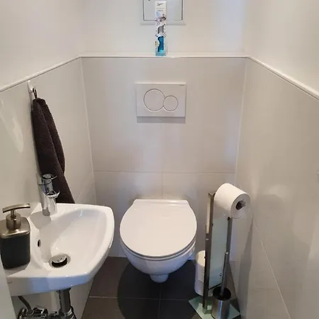 Smarte Dachgeschosswohnung Mit 2 Terrassen Direkt Am Hauptbahnhof Vienna Exterior photo